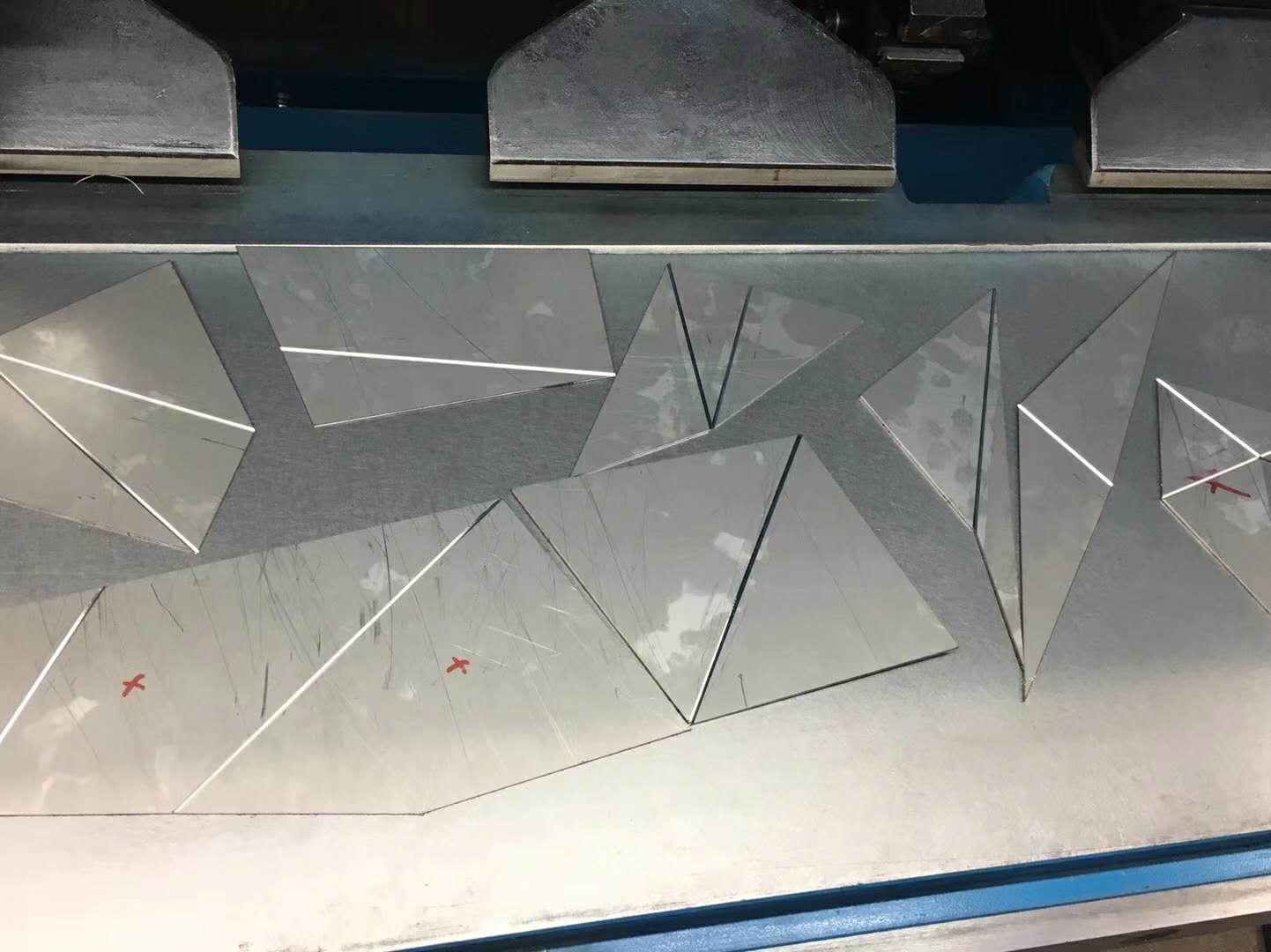 國輝刨槽機已抵達泰國，客戶很滿意